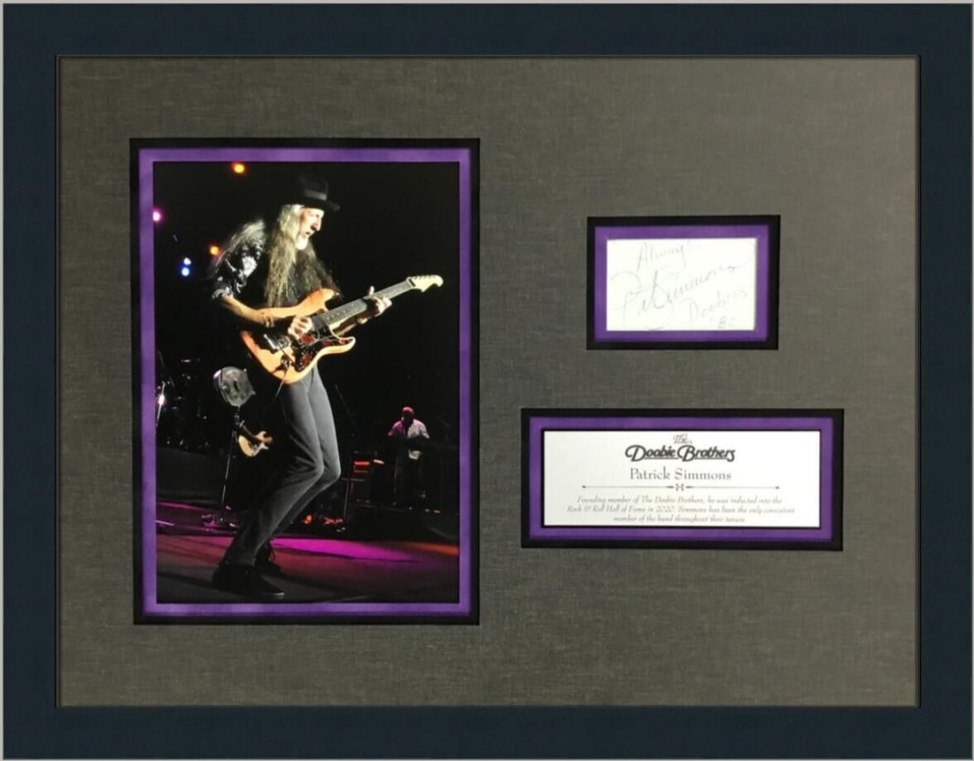 Patrick Simmons Doobie Brothers Signed Cut Card Photograph Custom Framed Beckett: Patrick Simmons Doobie Brothers Signed Cut Card Photograph Custom Framed Beckett Industry: Music Signed: Yes Size: 20 x 24 Autograph Authentication: Beckett Object Type: Photograph Original/Reproducti