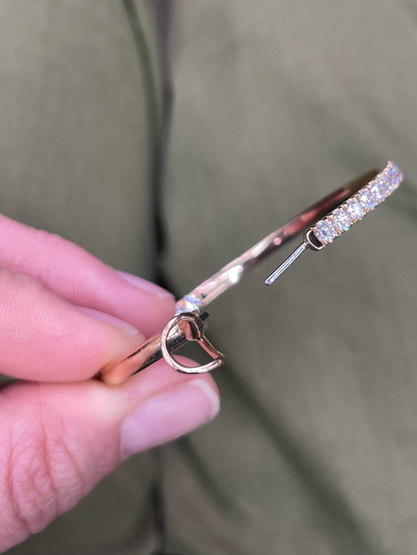 Italian Large Hoop Earrings 5.70 Carats 18 Karat Yellow Gold F VS 1.10" Diameter: Italian Large Hoop Earrings 5.70 Carats 18 Karat Yellow Gold F VS 1.10" Diameter Creator: Crivelli Metal: 18k Gold Yellow Gold Weight: 5.7 g Dimensions: Diameter: 2 in (50.8 mm) Style: Contemporary Pl