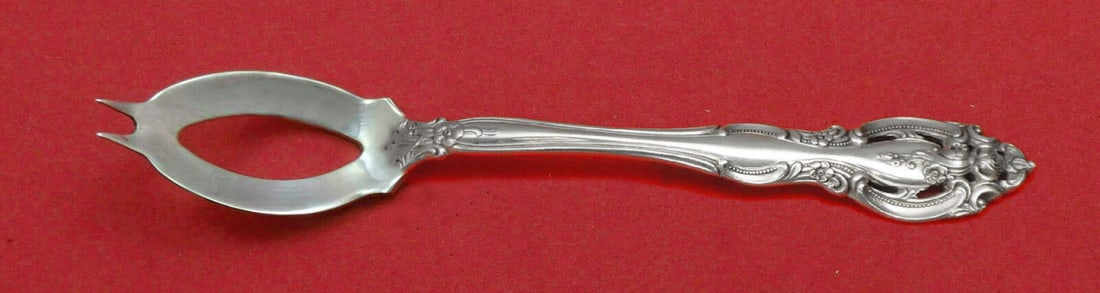 La Scala by Gorham Sterling Silver Olive Spoon Custom Made 6 1/4 inches: La Scala by Gorham Sterling Silver Olive Spoon Ideal Custom Made 6 1/4" Pattern: La Scala Brand: Gorham Type: Serving Spoon Age: Post-1940 Composition: Sterling Silver Maker: Gorham La scala by gorham