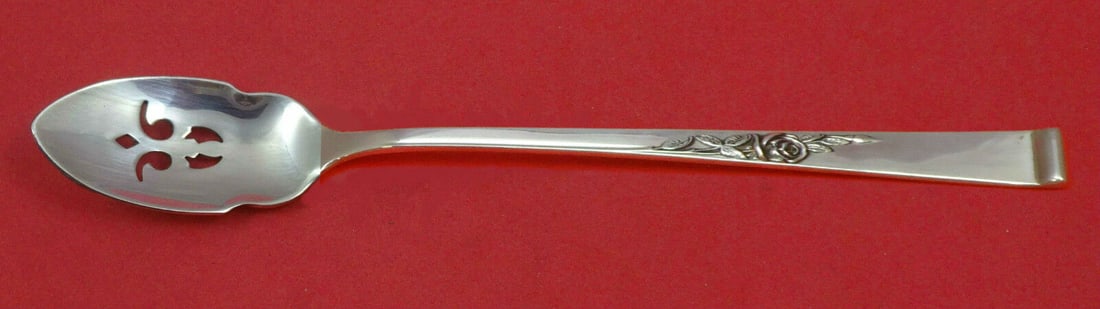 Classic Rose Reed and Barton Sterling Silver Olive Spoon Pierced Long 7 1/8 inches: Classic Rose by Reed and Barton Sterling Silver Olive Spoon Pierced Long Custom Type: Serving Spoon Brand: Reed & Barton Pattern: Classic Rose Age: Post-1940 Composition: Sterling Silver Maker: Reed &