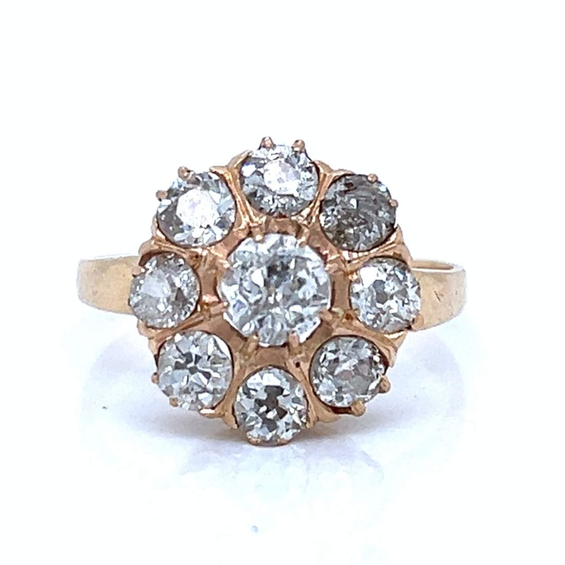Victorian 18K Yellow Gold 2.50 Ct Diamond Ring with Old Mine Diamonds: Victorian 18K Yellow Gold 2.50 Ct. Diamond Ring Stone Type: Diamonds Metal Type: 18K Metal Color: Yellow Other: Vintage Appraisal Price: $4200 Comments: Victorian 18K Yellow Gold 2.50 Ct. Diamond Ring