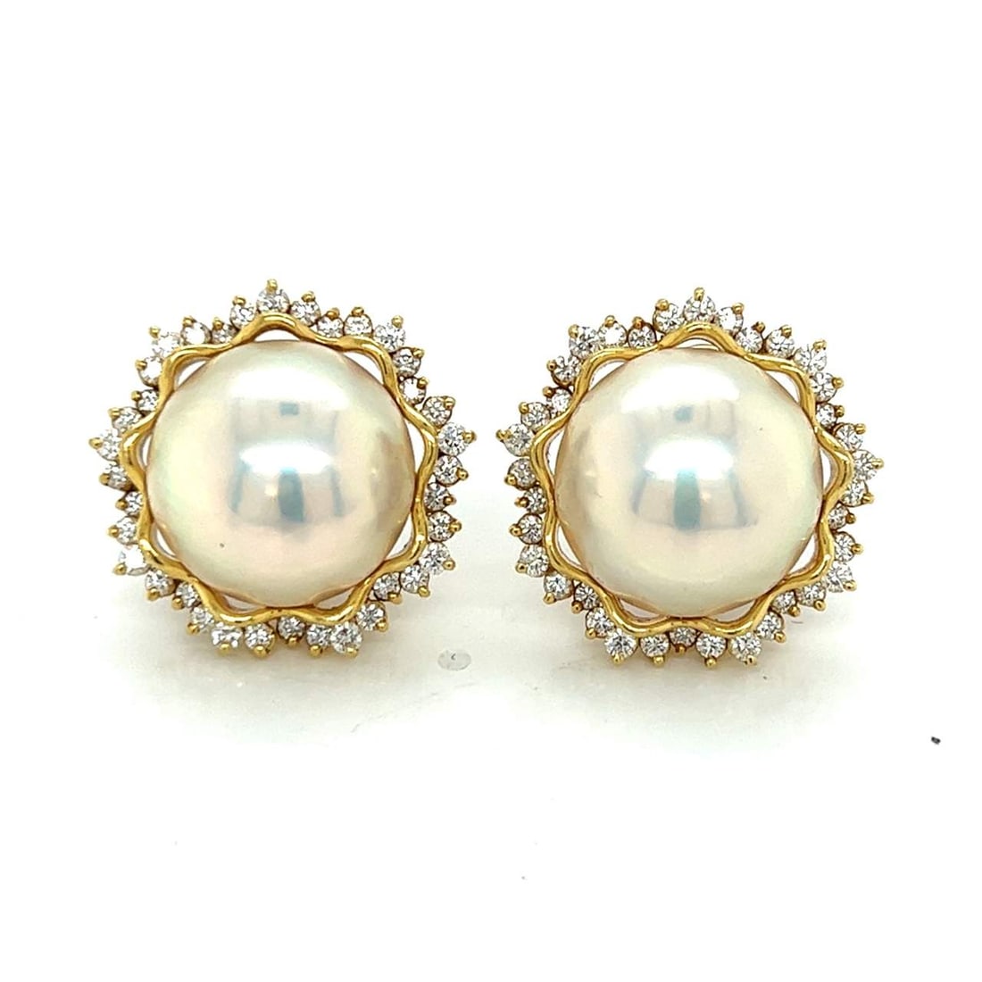 KURT WAYNE 18K Yellow Gold Mabe Pearl & Diamond Earrings: KURT WAYNE 18K Yellow Gold Mabe Pearl & Diamond Earrings Stone Type: Diamonds Other Gemstones Metal Type: 18K Metal Color: Yellow Other: Signed Appraisal Price: $7500 Comments: KURT WAYNE 18K Yellow G