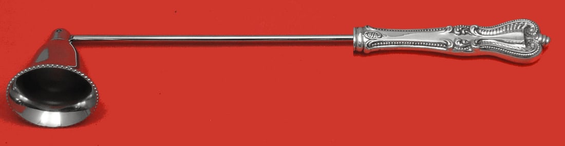 Towle Old Colonial Sterling Silver Candle Snuffer 11.25in Custom Made: Towle Old Colonial Sterling Silver Candle Snuffer 11.25in Custom Made This Towle Old Colonial Candle Snuffer features a custom made design with a hollow handle and stainless implement. Measuring 11.25