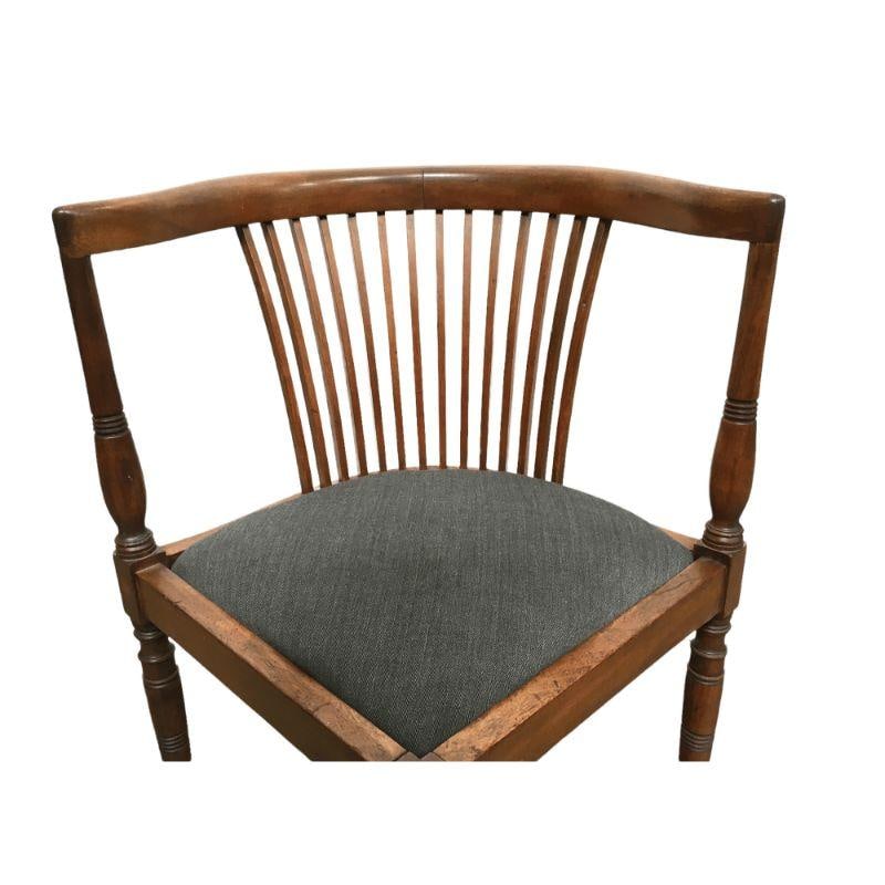 Jugendstil Maple Wood Corner Chair by Adolf Loos: Jugendstil Maple Wood Corner Chair by Adolf Loos This exquisite Jugendstil corner chair, attributed to renowned artist Adolf Loos, features a solid maple wood construction and an upholstered seat. Cra