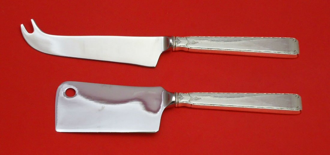 Towle Old Lace Sterling Silver Cheese Server Set 2PC Hollow Handle: Towle Old Lace Sterling Silver Cheese Server Set 2PC Hollow Handle This exquisite 2-piece cheese server set from Towle's Old Lace collection features a stunning design with a hollow handle and intrica
