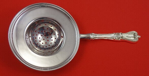 Towle Old Colonial Sterling Silver Tea Strainer 7.5in: Towle Old Colonial Sterling Silver Tea Strainer 7.5in Elegant Towle Old Colonial tea strainer crafted from sterling silver with a hollow handle and silverplated implement. Custom made, this tea strain