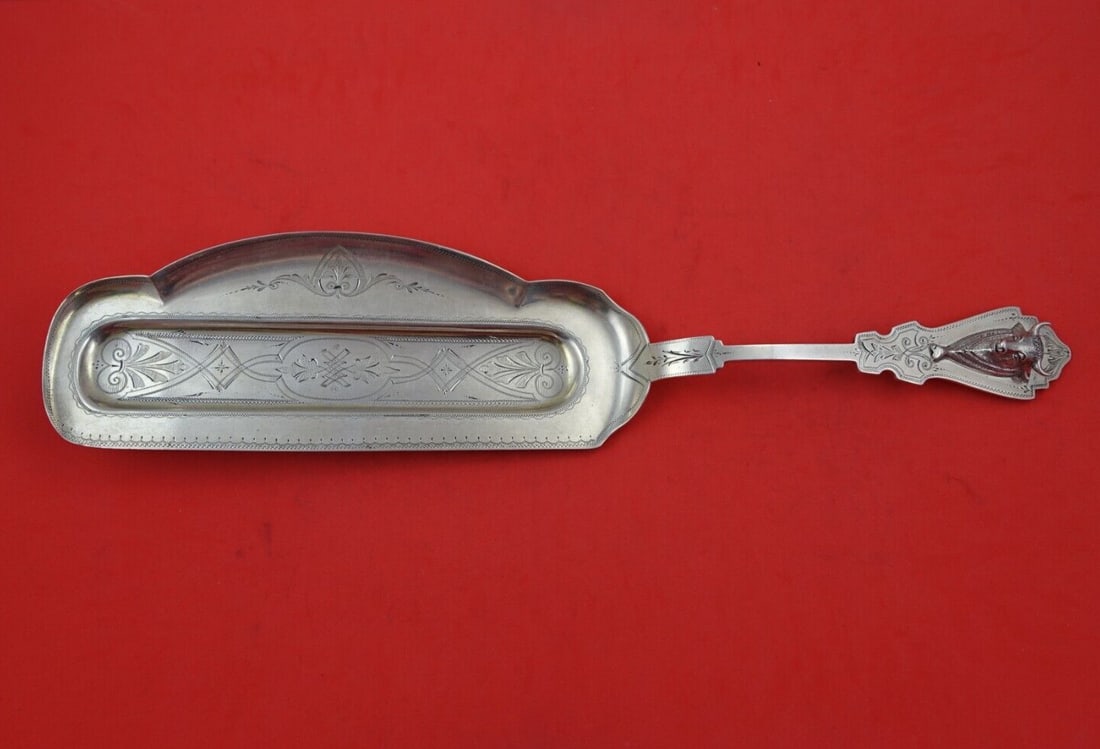 George Sharp Sterling Silver Bull Crumber 14in Bright-Cut Figural: George Sharp Sterling Silver Bull Crumber 14in Bright-Cut Figural This exquisite 14-inch crumber by George Sharp features a bright-cut design with a figural bull on the handle. Crafted from sterling s