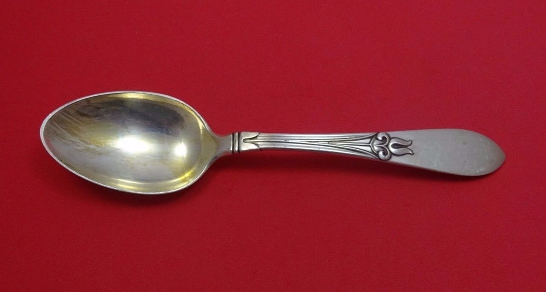Frank Smith Tulipan Sterling Silver Place Soup Spoon 7.125in: Frank Smith Tulipan Sterling Silver Place Soup Spoon 7.125in This exquisite place soup spoon features the Tulipan pattern by renowned maker Frank Smith. Crafted from sterling silver, this spoon is un-