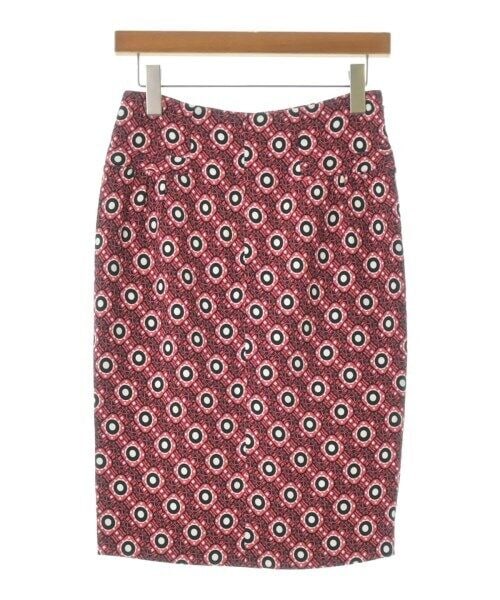 ETRO Knee-Length Skirt Red Black White Size M: ETRO Knee-Length Skirt Red Black White Size M This knee-length skirt by ETRO features a vibrant red, black, and white total pattern. It is designed in a regular size type for women, specifically in si