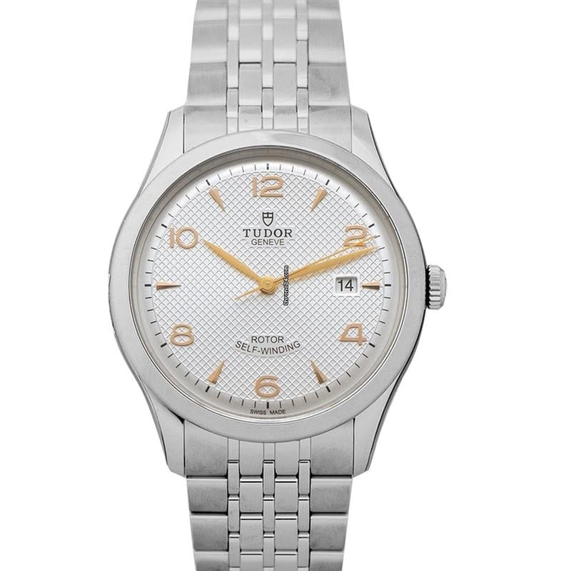 Tudor 1926 Automatic Silver Dial Stainless Steel Men's Watch 41mm: Tudor 1926 Automatic Silver Dial Stainless Steel Men's Watch 41mm Tudor 1926 Automatic Men's Watch featuring a silver dial and stainless steel case and bracelet. This unworn timepiece has a case diame