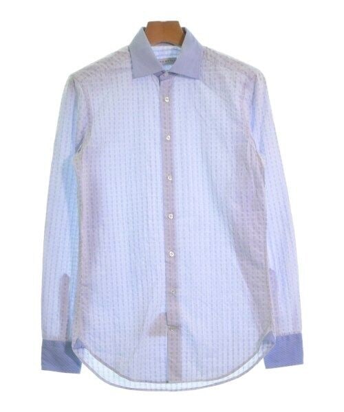 ETRO Casual Shirt WhitexBlue Total Pattern Size M: ETRO Casual Shirt WhitexBlue Total Pattern Size M ETRO casual shirt featuring a striking WhitexBlue total pattern. Designed in a regular fit, this shirt is perfect for everyday wear and offers an exce