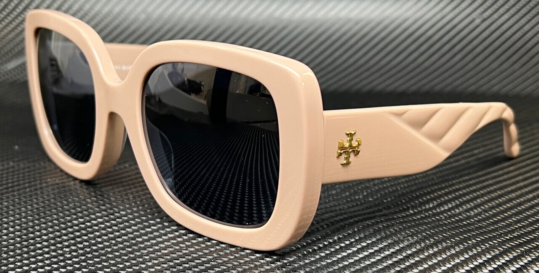 Tory Burch TY7179U Sunglasses Sand Brown Blue 54mm: Tory Burch TY7179U Sunglasses Sand Brown Blue 54mm Tory Burch TY7179U sunglasses featuring a sand brown frame with blue accents. The lenses measure 54 mm, making them a stylish choice for women. Speci