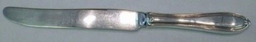 Old English International Sterling Silver Dinner Knife 9.625in: Old English International Sterling Silver Dinner Knife 9.625in Experience elegance with the Old English dinner knife by International. This exquisite piece features a hollow handle crafted from sterli