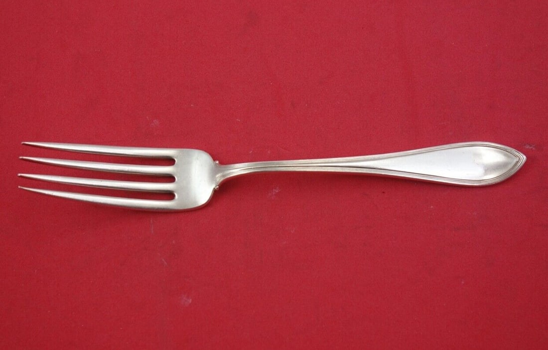 Frank Smith Pilgrim Sterling Silver Dinner Fork 7.375in: Frank Smith Pilgrim Sterling Silver Dinner Fork 7.375in This exquisite dinner fork from the Pilgrim pattern by Frank Smith is crafted from high-quality sterling silver. Measuring 7.375 inches, it show