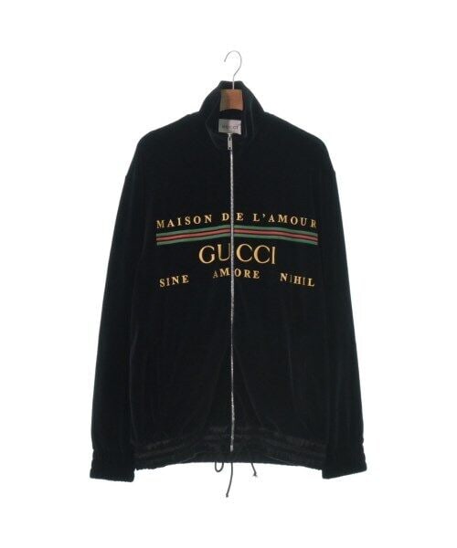 GUCCI Black Velvet Zip-Up Jacket XS: GUCCI Black Velvet Zip-Up Jacket XS This GUCCI black velvet zip-up jacket features a high collar and bold lettering displaying 'MAISON DE L'AMOUR' and 'GUCCI' across the front. It is designed in a reg