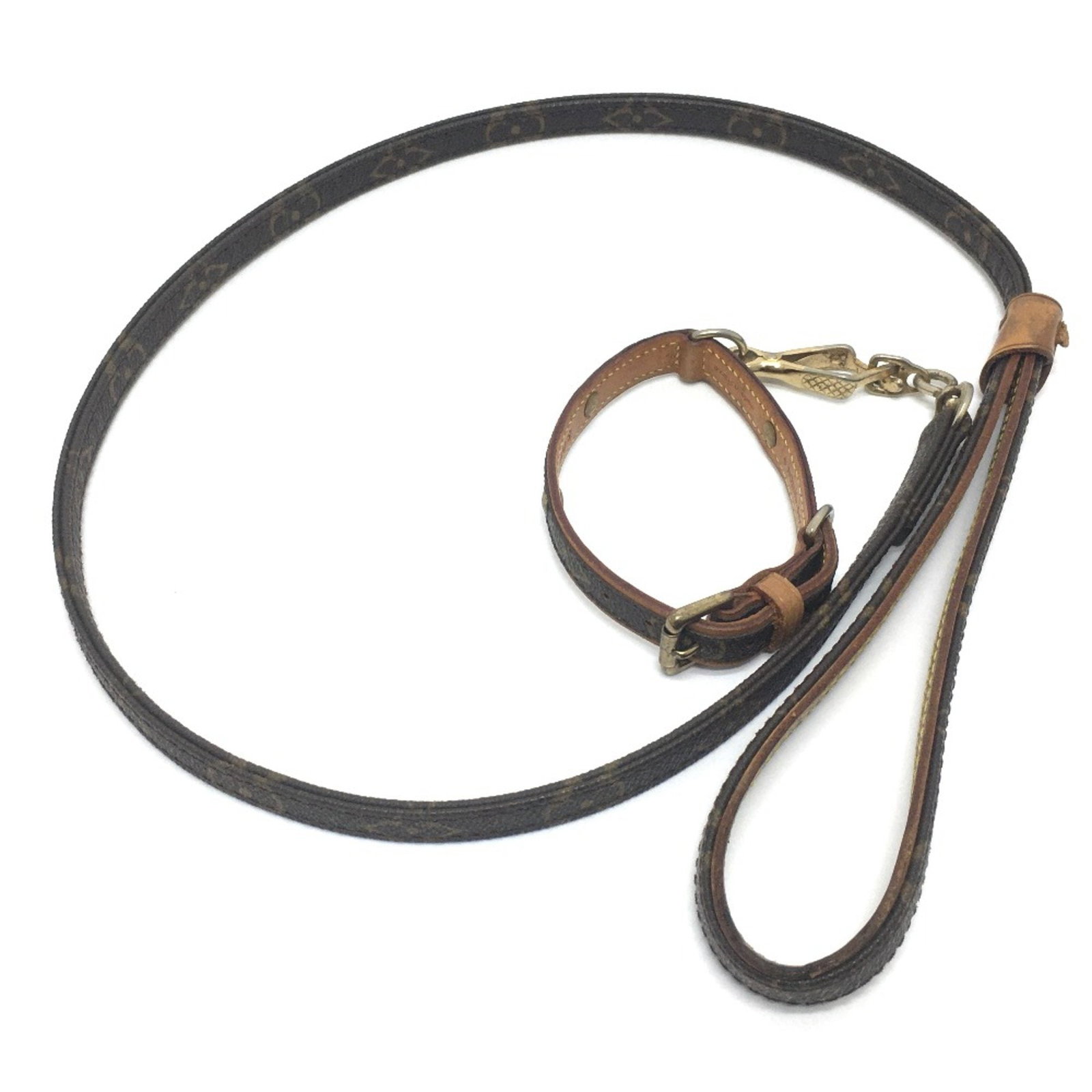Louis Vuitton Monogram Collie Baxter PM Key Chain Brown 107cm: Louis Vuitton Monogram Collie Baxter PM Key Chain Brown 107cm This Louis Vuitton Monogram Collie Baxter PM key chain features a stylish brown design, crafted from high-quality materials. The key chain