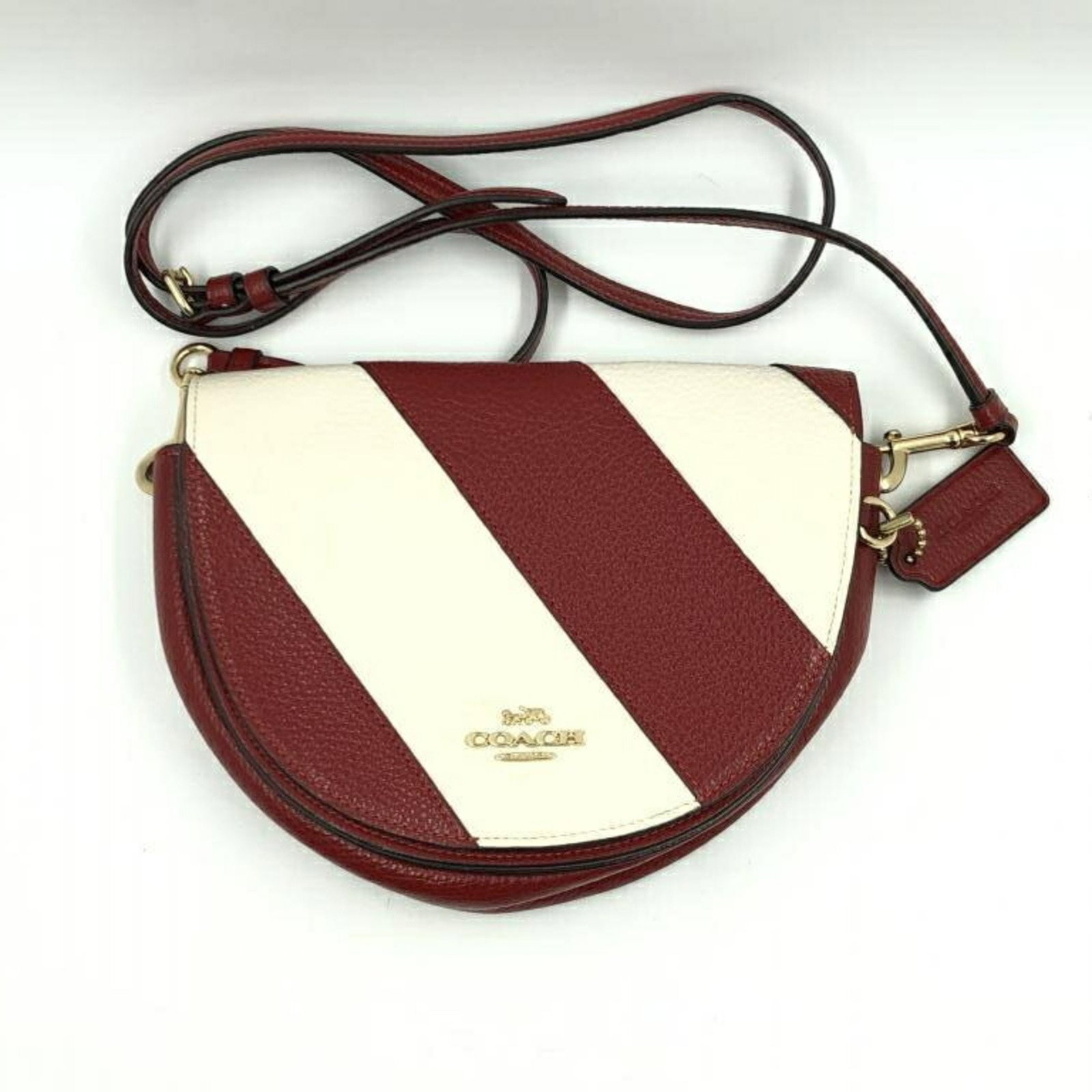 COACH Ellen Crossbody Shoulder Bag for Women, 15.5cm x 21cm x 5.5cm: COACH Ellen Crossbody Shoulder Bag for Women, 15.5cm x 21cm x 5.5cm This COACH Ellen Crossbody Shoulder Bag is designed for women and features a versatile design perfect for everyday use. Measuring 15