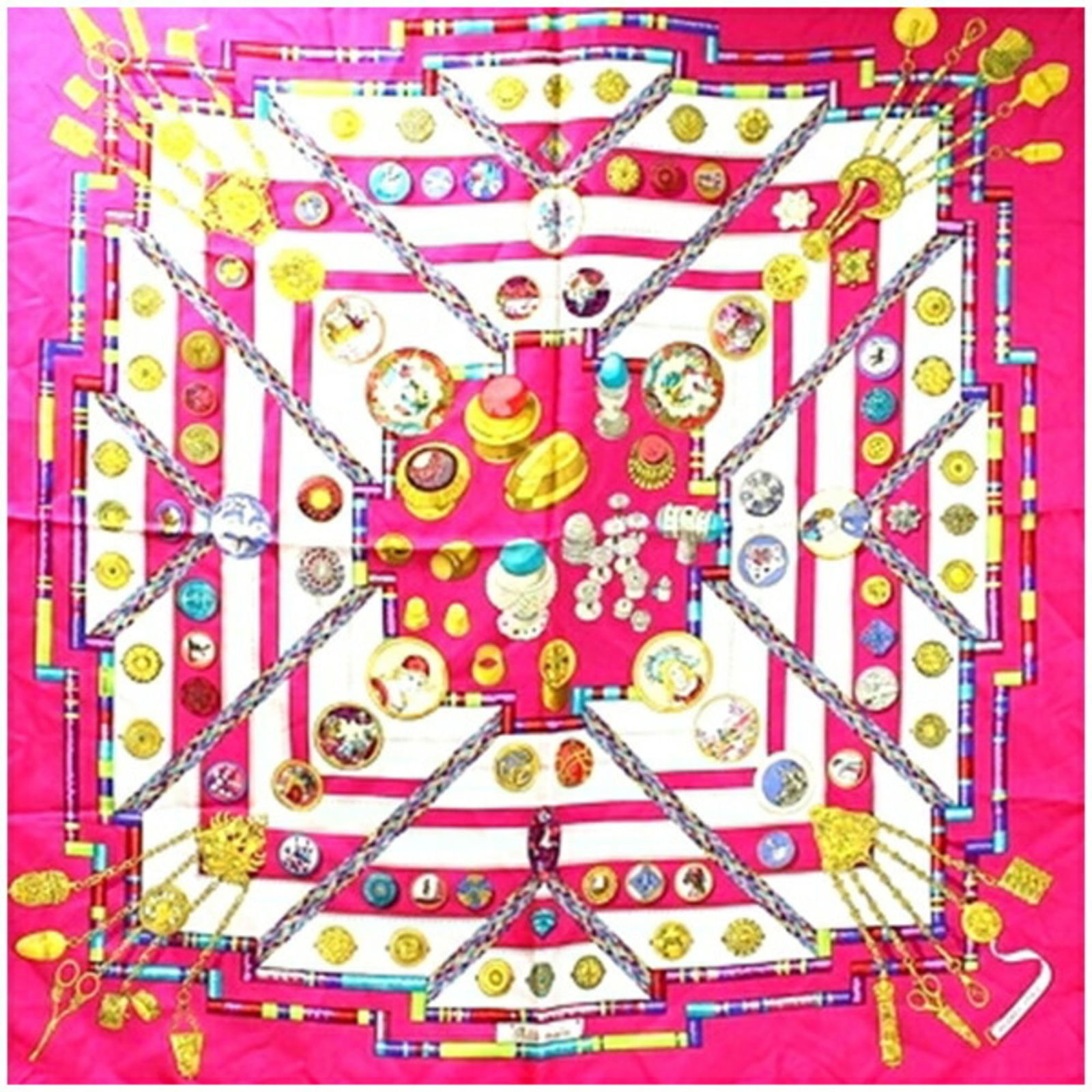 Hermes Silk Scarf Muffler Carre 90 Pelile Main Pink Unisex 100% Silk: Hermes Silk Scarf Muffler Carre 90 Pelile Main Pink Unisex 100% Silk This Hermes silk scarf, known as the Muffler Carre 90, features a beautiful Pelile Main design in a vibrant pink color. Made of 100