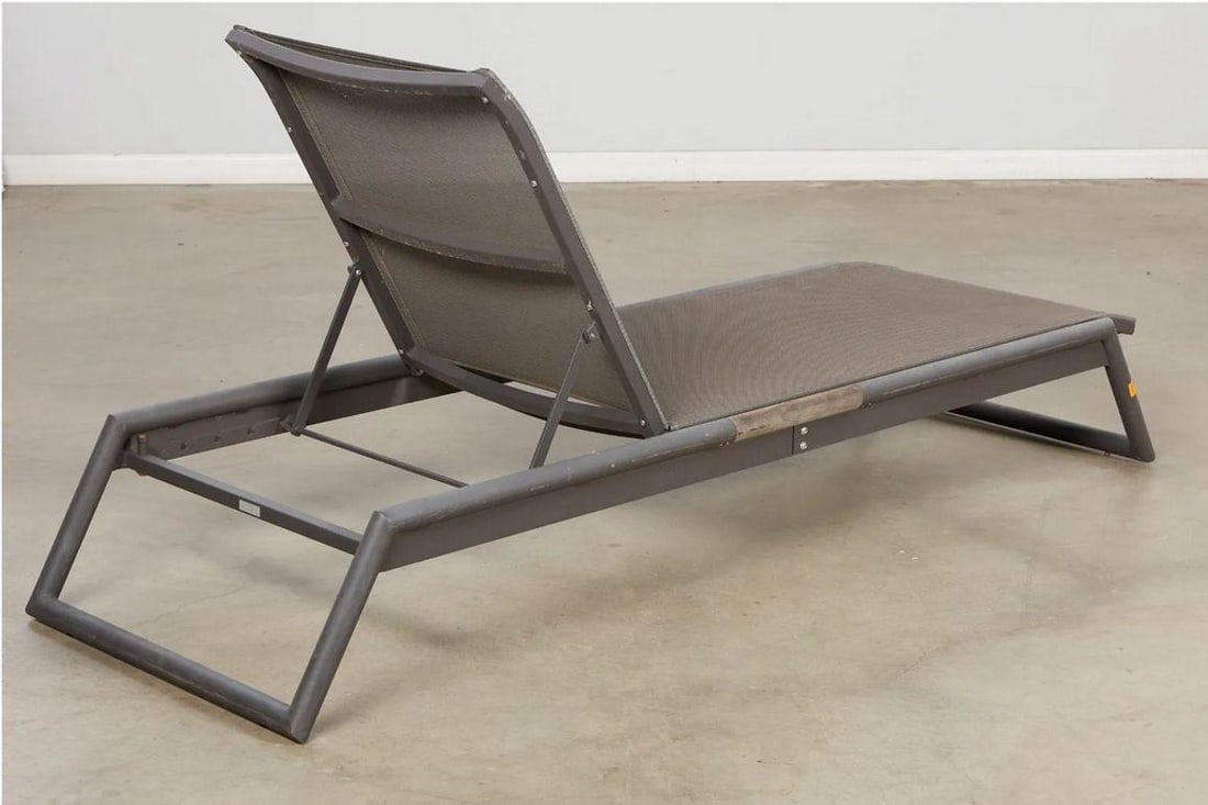 Harbour Outdoor Sling Fabric Chaise Lounge Set of 6: Harbour Outdoor Sling Fabric Chaise Lounge Set of 6 This Harbour Outdoor set includes 6 contemporary sling-fabric adjustable chaise lounges made from durable aluminum. Perfect for outdoor relaxation,