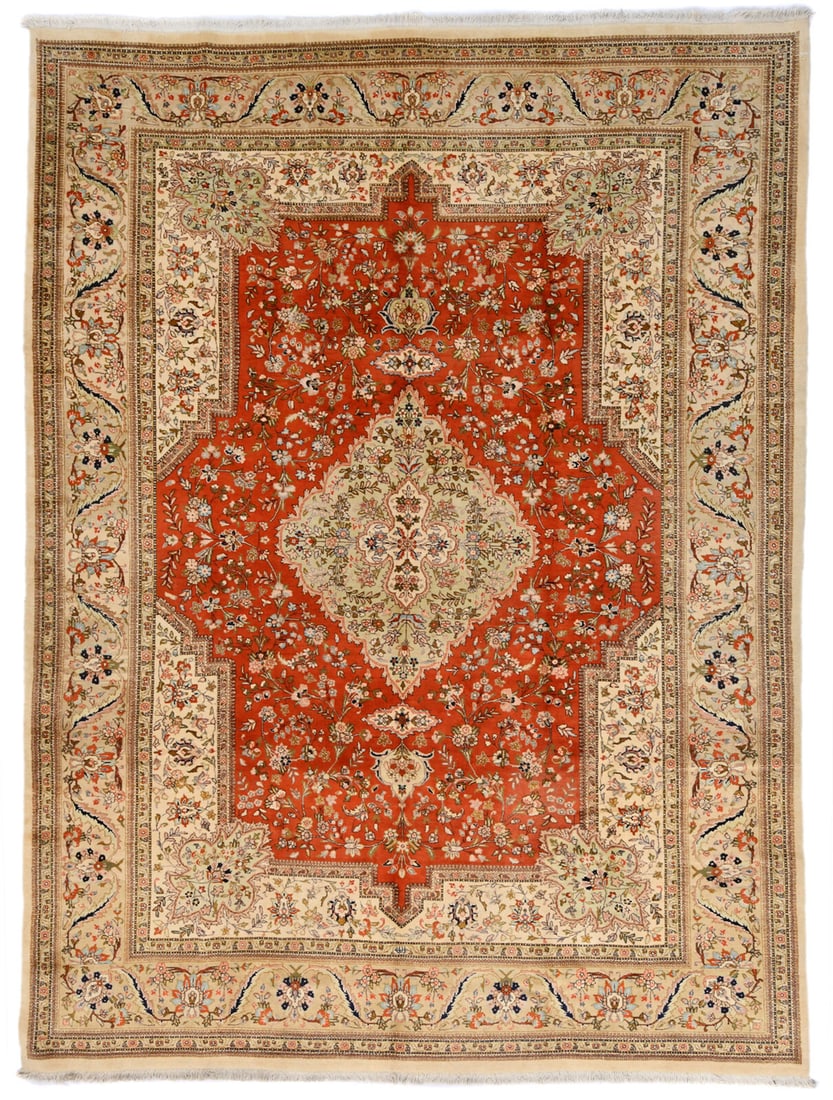 Extra Large Floral Hand-Knotted Wool Oriental Rug 10ft x 14ft: Extra Large Floral Hand-Knotted Wool Oriental Rug 10ft x 14ft 10x14 ft Extra Large Classic Floral Orange Rug Oriental Dining Room Decor Carpet. Free continental US Shipping. Type: Area Rugs. Color: Na