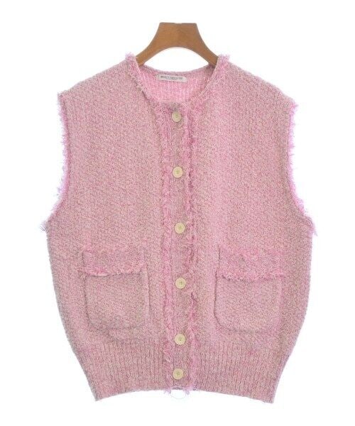 Chic Pink Women's Vest by BEAUTY&YOUTH UNITED ARROWS Size F: Chic Pink Women's Vest by BEAUTY&YOUTH UNITED ARROWS Size F Introducing the BEAUTY&YOUTH UNITED ARROWS Vest in a charming pink color. This women's vest is designed in a regular size (F) and is perfect