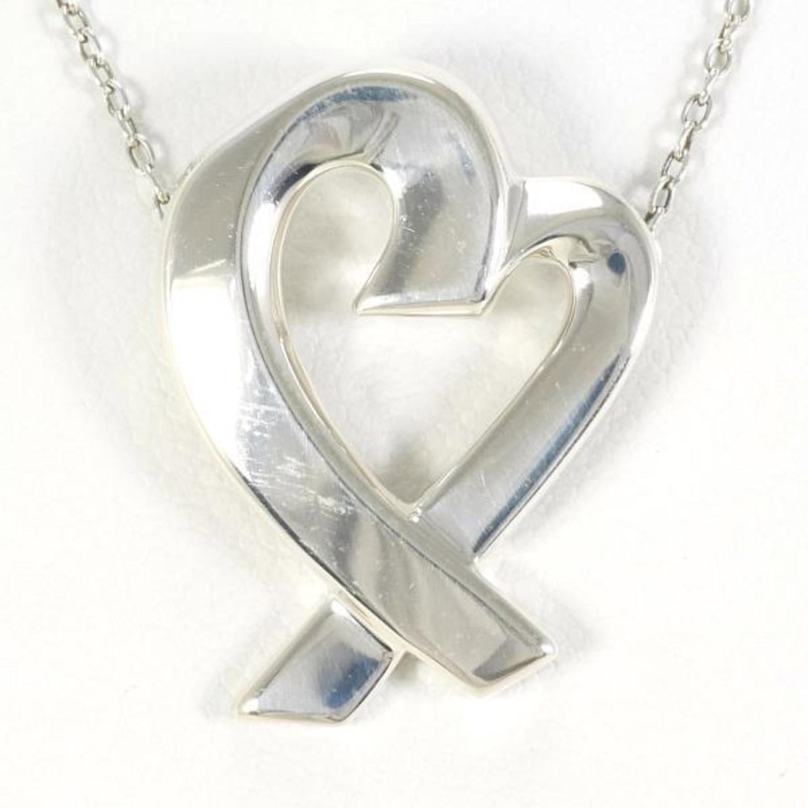 Tiffany Loving Heart Silver Necklace 48cm Pendant 21mm x 16mm: Tiffany Loving Heart Silver Necklace 48cm Pendant 21mm x 16mm This Tiffany Loving Heart Silver Necklace features a design that is both elegant and timeless. Crafted from Silver 925, this necklace is p