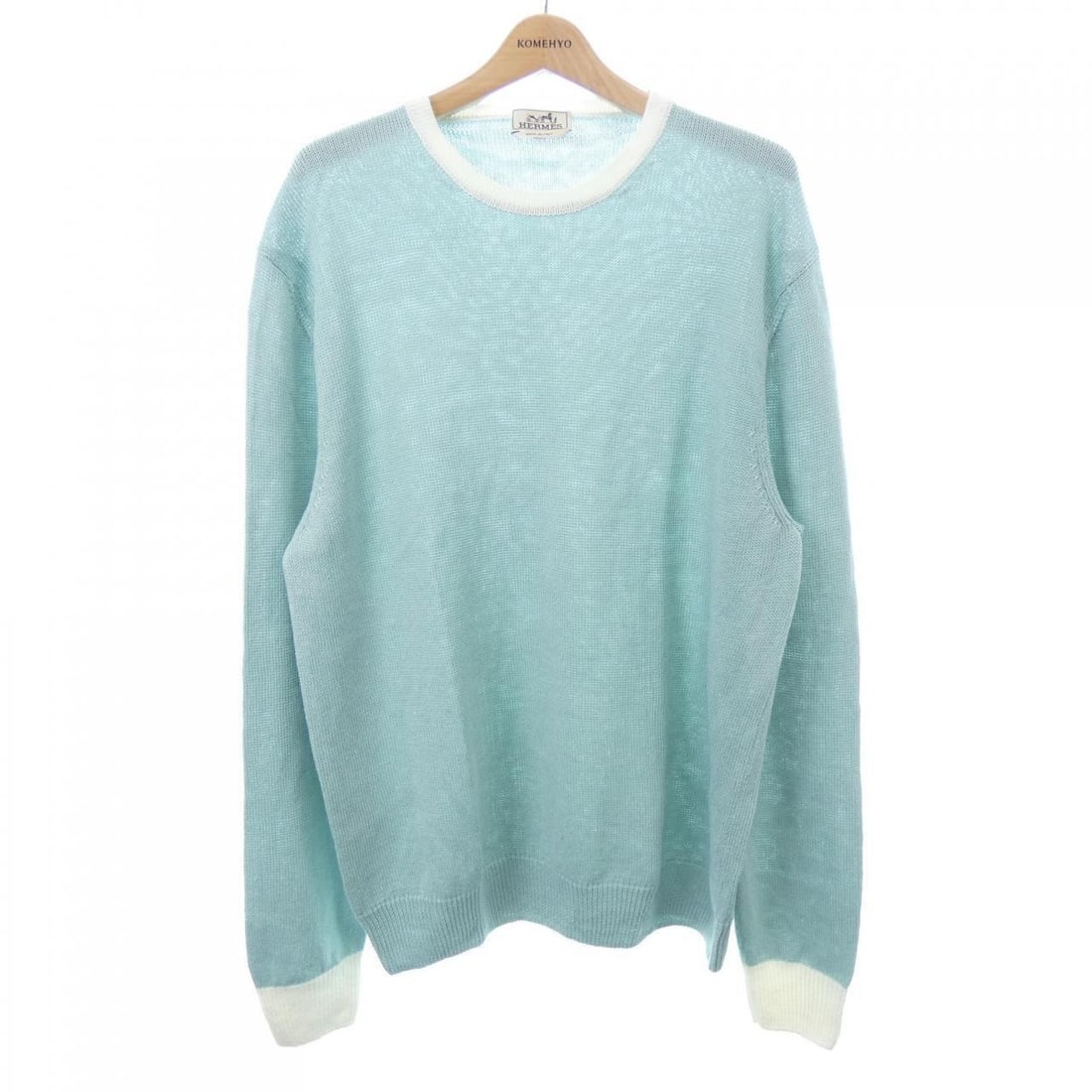 HERMES Green Knitwear for Men Size XXL: HERMES Green Knitwear for Men Size XXL This HERMES knitwear features a stylish green color, designed exclusively for men. It is a size XXL with a regular fit and showcases reasonable wear and tear, ad