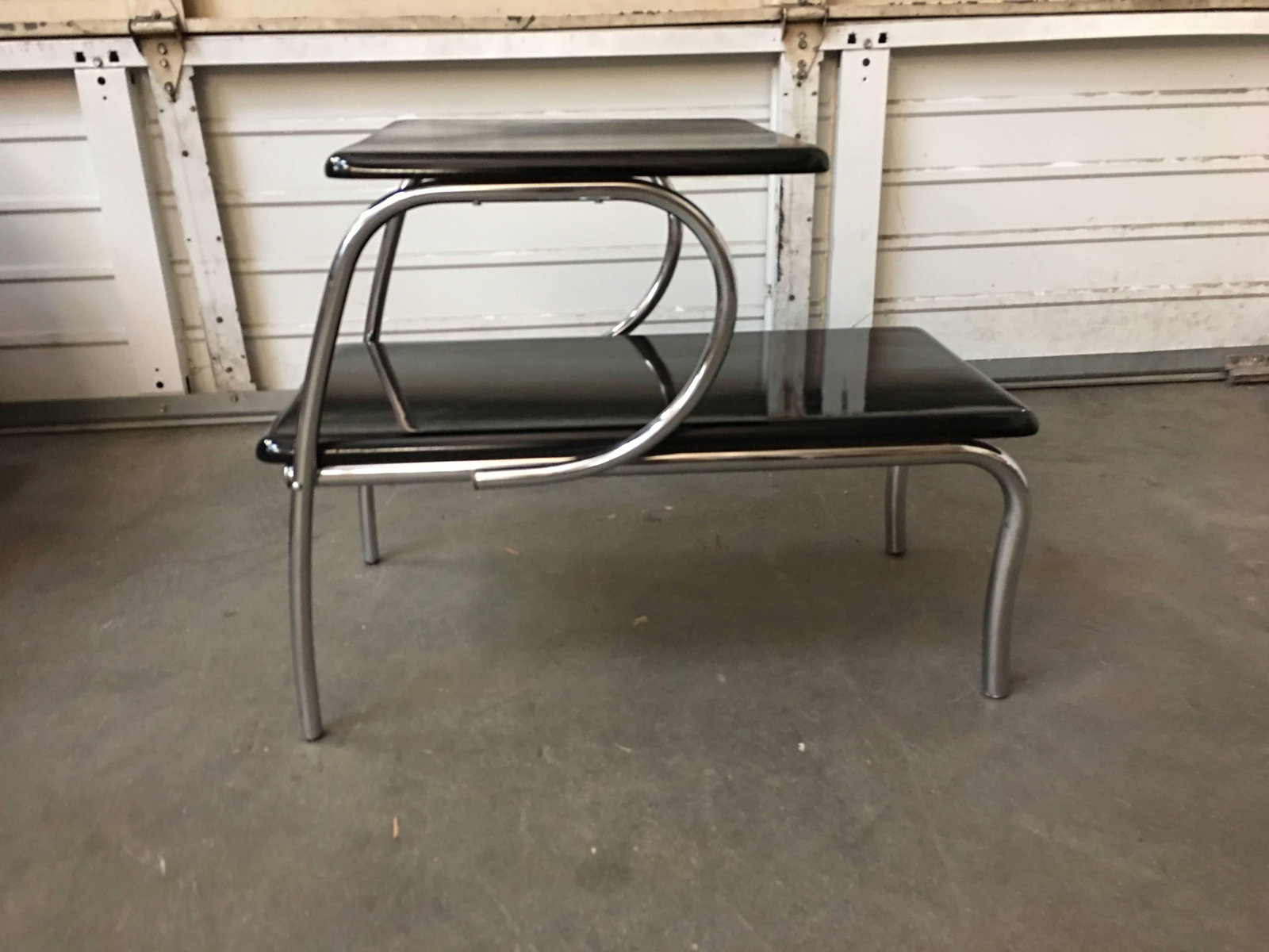 Art Deco Side Table Chrome Resin Steel 21 inches Tall: Art Deco Side Table Chrome Resin Steel 21 inches Tall This Wolfgang Hoffmann Style Art Deco Side Table features a sleek design representative of the Art Deco period (1930-1939). Constructed from chrom