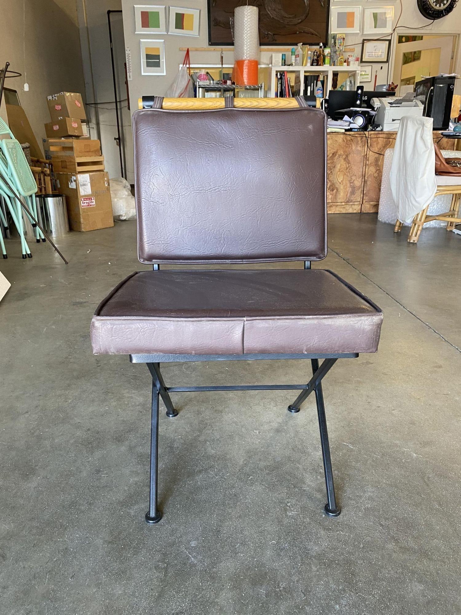 Midcentury Set of 5 Cleo Baldon Directors Chairs Iron: Midcentury Set of 5 Cleo Baldon Directors Chairs Iron This set of five Midcentury "Directors Chair" chairs is designed by Cleo Baldon. Crafted from iron, these chairs embody the Mid-Century Modern sty