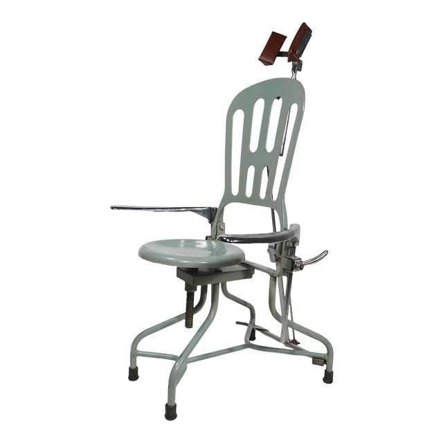 Vintage Adjustable Industrial Dental Chair: Vintage Adjustable Industrial Dental Chair Very good clean original and ready to use condition showing only light cosmetic wear normal and consistent with age. Please see images and description for sp