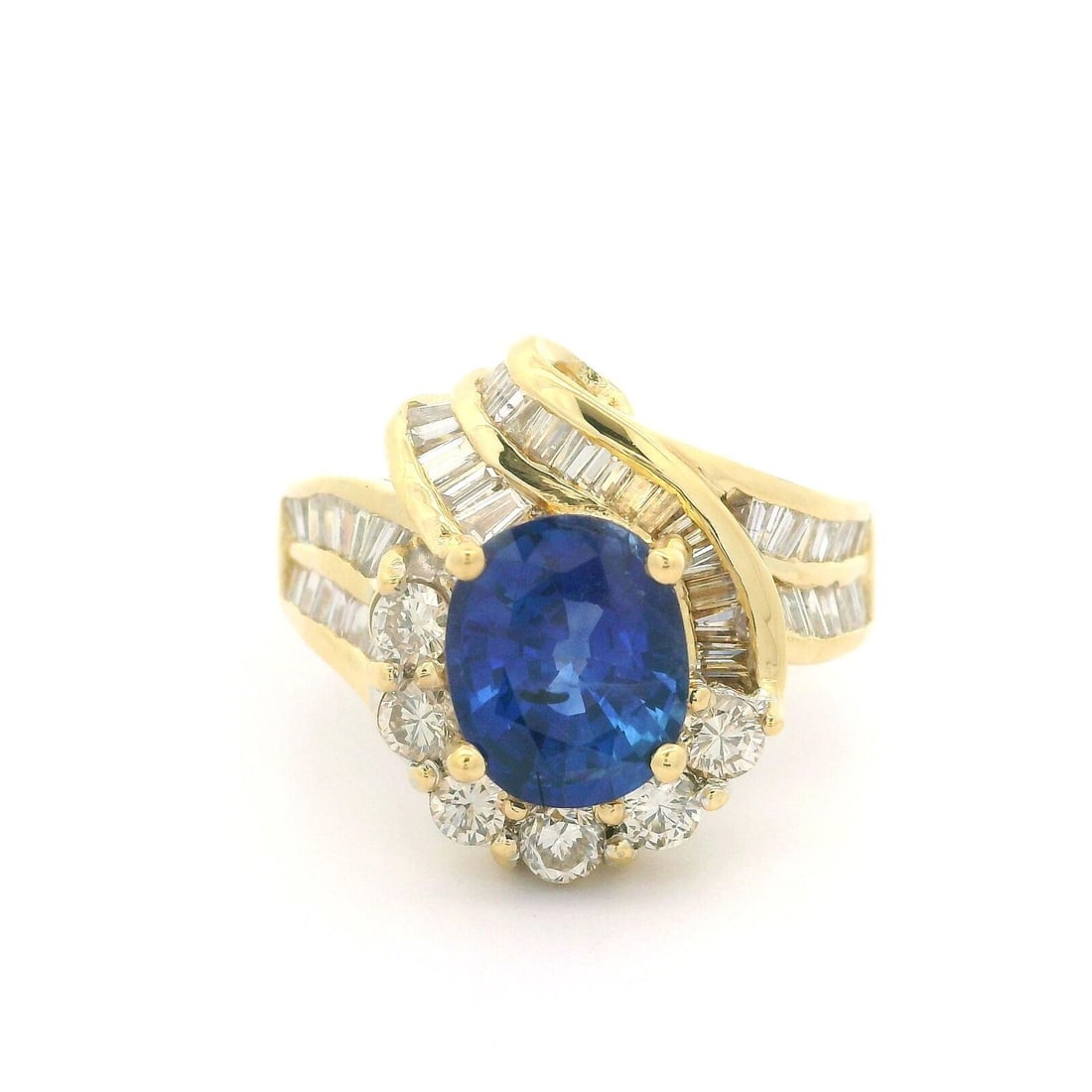 18K Yellow Gold 3.39ctw Cushion Blue Sapphire Diamond Ring: 18K Yellow Gold 3.39ctw Cushion Blue Sapphire Diamond Ring Style: Cocktail. Type: Rings. Main Stone: Sapphire. Main Stone Shape: Cushion. Main Stone Color: Blue. Secondary Stone: Diamond. Diamond Colo