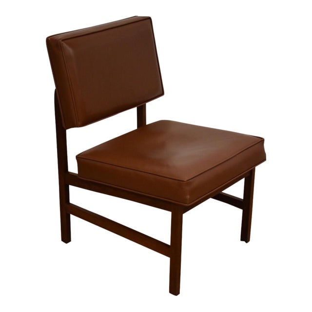 Knoll Style Slipper Lounge Chair: Knoll Style Slipper Lounge Chair Excellent - Minor wear consistent with age and history Dimensions: 20"W x 26"D x 33"H Styles: Mid-Century Modern Item Type: Vintage Antique or Pre-owned Materials: Vin