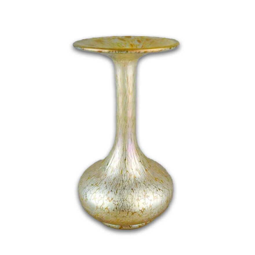 Elegant Loetz Gold Violet Iridescent Glass Table Vase 7.125 inches: Elegant Loetz Gold Violet Iridescent Glass Table Vase 7.125 inches This exquisite Loetz vase features a stunning gold and violet iridescent glass design, showcasing an intricate oil spot pattern. It i