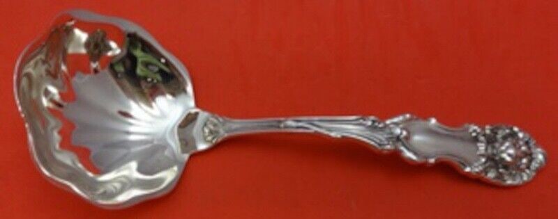 Lion by Frank Smith Sterling Silver Gravy Ladle heavy 6 7/8": Lion by Frank Smith Sterling Silver Gravy Ladle heavy 6 7/8" Seller Notes: " Excellent condition" Brand: Frank Smith Pattern: Lion Composition: Sterling Silver Type: Ladle Maker: Frank Smith Lion by f