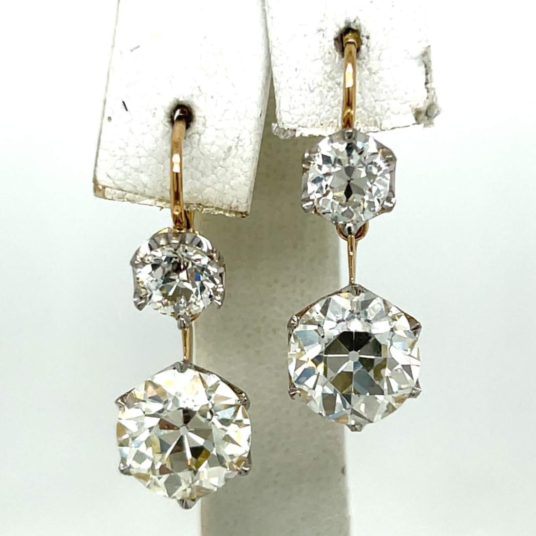 Antique Platinum 8.06 Ct. Old European-cut Diamond Earrings: Antique Platinum 8.06 Ct. Old European-cut Diamond Earrings Metal Type: Platinum 18K Metal Color: Yellow Appraisal Price: $98800 Comments: Antique Platinum 8.06 Ct. Old European-cut Diamond Earrings W