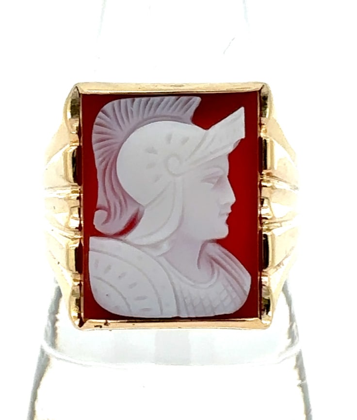 Mens Vintage 14k Yellow Gold Carved Cameo Trojan Hardstone Grooved Cocktail Ring: Mens Vintage 14k Yellow Gold Carved Cameo Trojan Hardstone Grooved Cocktail Ring Shape: Rectangle Occasion: Anniversary Birthday Christmas Engagement Graduation Valentine"s Day Wedding Sizable: Yes Me
