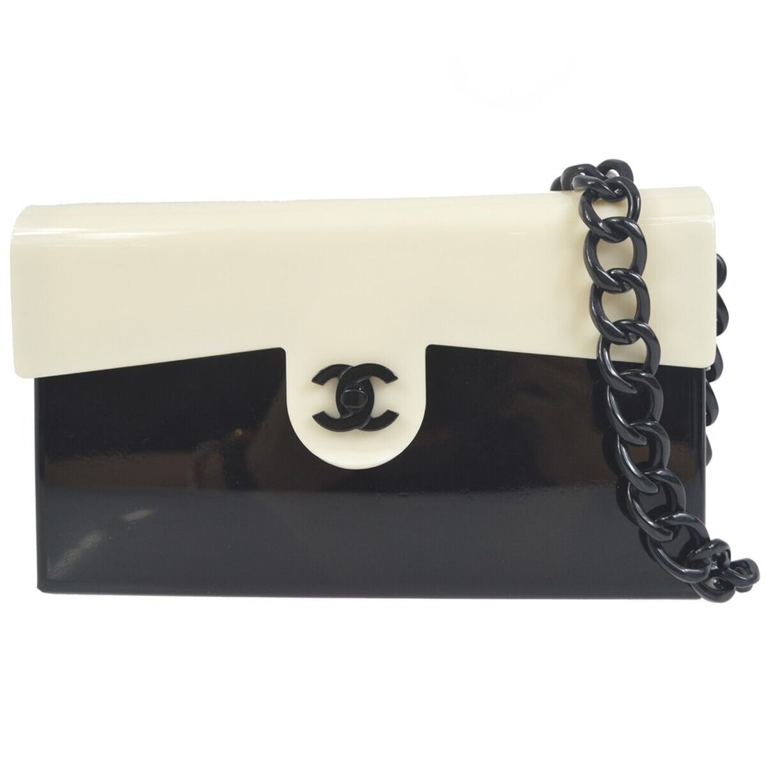 Chanel Medium Black White Acrylic Shoulder Bag with CC Logo: Chanel Medium Black White Acrylic Shoulder Bag with CC Logo This Chanel Black White Acrylic Chain Shoulder Bag features a stylish flap closure and a medium size, making it perfect for everyday use. Th
