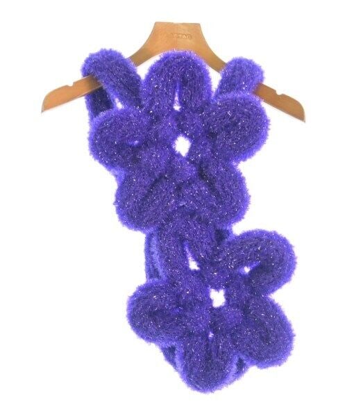 Purple Women's Vest Size M by Noir Kei Ninomiya: Purple Women's Vest Size M by Noir Kei Ninomiya This vest features a rich purple color and is designed in a regular size M for women. It belongs to the 'Best' type category and is in pristine conditio