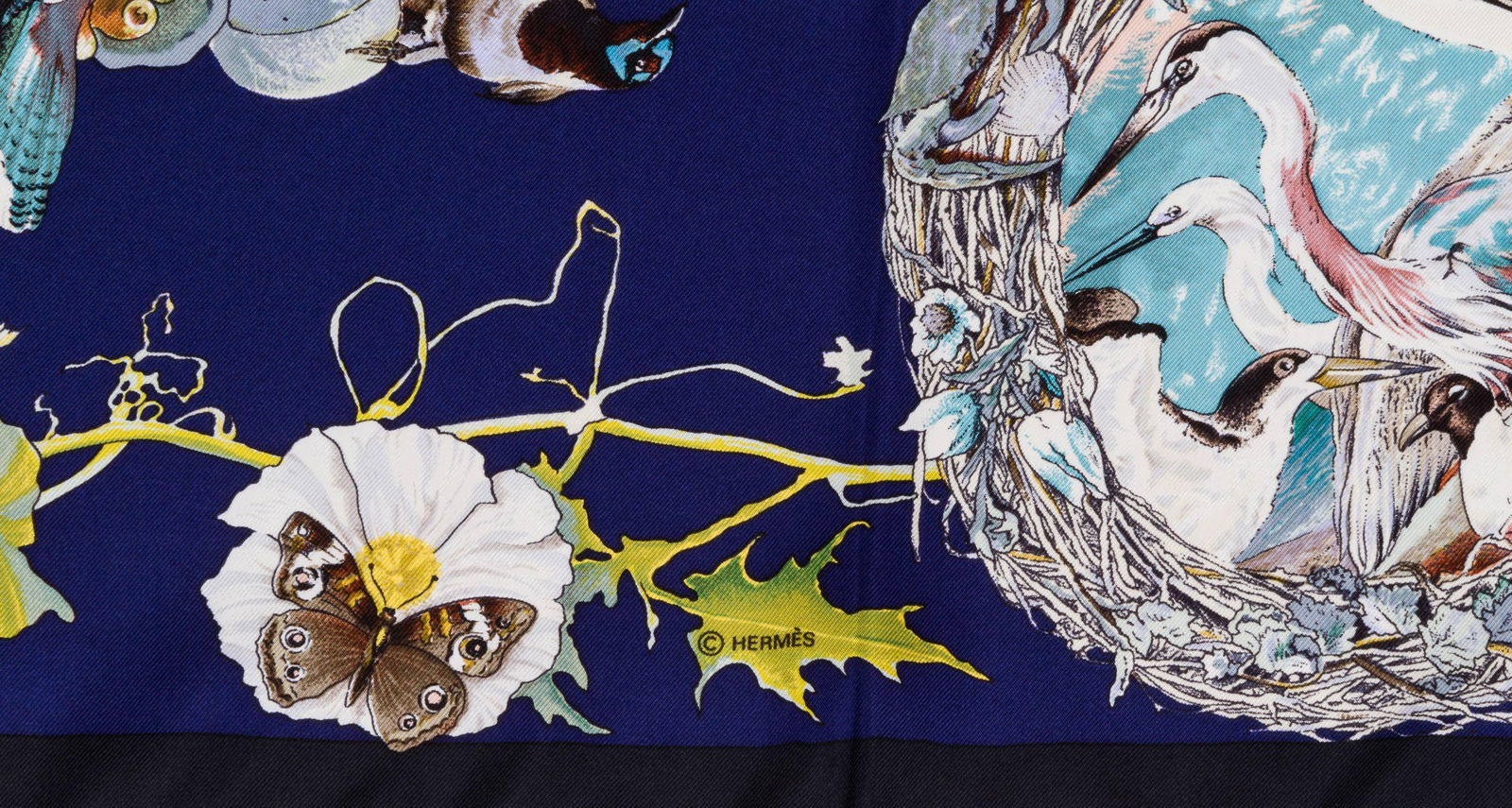 Hermes Kermit Oliver Texas Wildlife Scarf 35 inches: Hermes Kermit Oliver Texas Wildlife Scarf 35 inches This exquisite Hermes scarf features a stunning Texas wildlife design by Kermit Oliver. Made in France, the scarf showcases the craftsmanship and lu