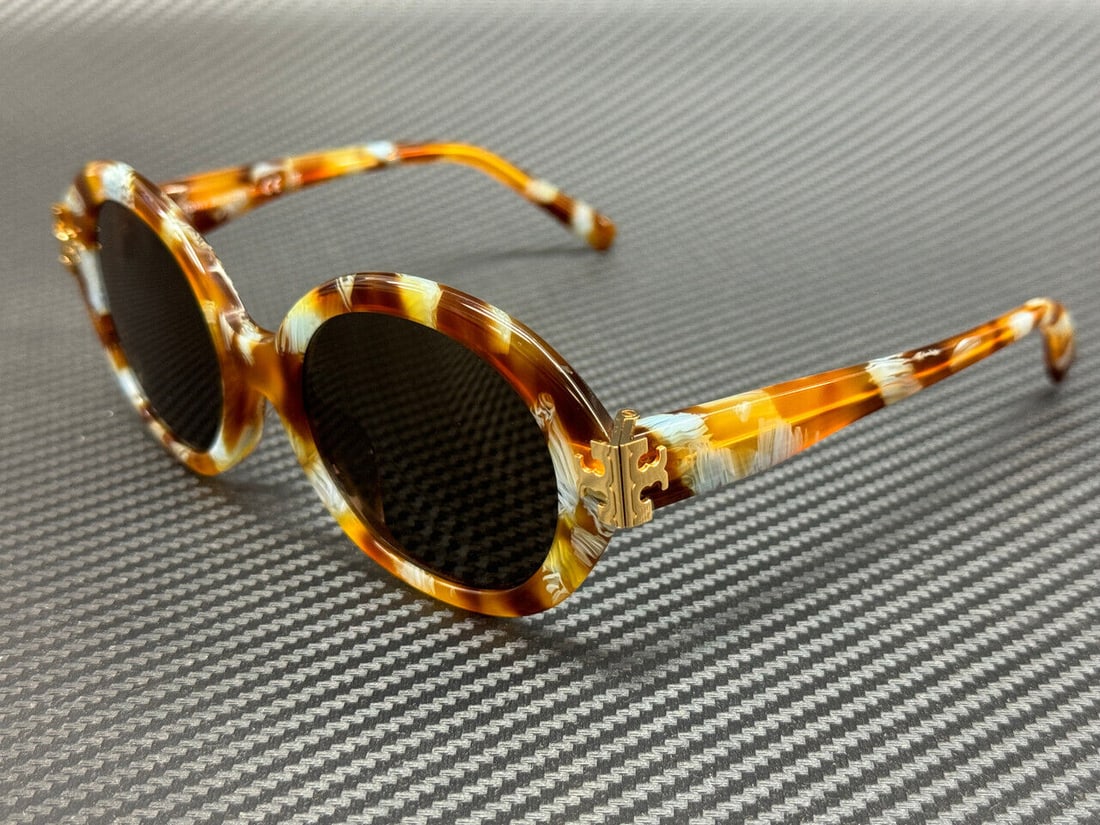 Tory Burch Honey Tortoise Brown 52mm Women's Sunglasses: Tory Burch Honey Tortoise Brown 52mm Women's Sunglasses These TORY BURCH TY7210U 201773 sunglasses feature a stylish honey tortoise brown frame. Designed for women, this accessory is perfect for addin