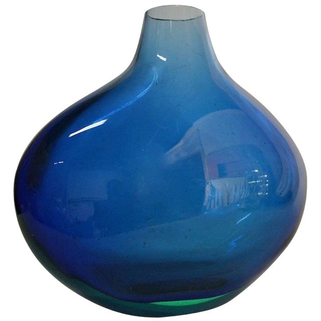 Flavio Poli Seguso Large Sommerso Art Glass Vase Blue Green 1960s: Flavio Poli Seguso Large Sommerso Art Glass Vase Blue Green 1960s Discover this impressive large Sommerso vase designed by Flavio Poli for Seguso. This exquisite piece showcases the classic Sommerso t