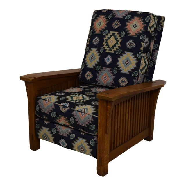 Stickley Vintage Oak Mission Reclining Morris Chair 34in Brown: Stickley Vintage Oak Mission Reclining Morris Chair 34in Brown Introducing a Stickley Mission Oak Reclining Morris Chair, a stunning piece that embodies the Arts & Crafts style. This vintage chair, ap