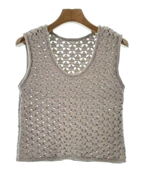 Theory Luxe Beige Knit Vest 38(Approx. M): Theory Luxe Beige Knit Vest 38(Approx. M) Elevate your spring and summer wardrobe with this stylish women's vest from Theory Luxe. Crafted from comfortable knit fabric, this sleeveless top features a