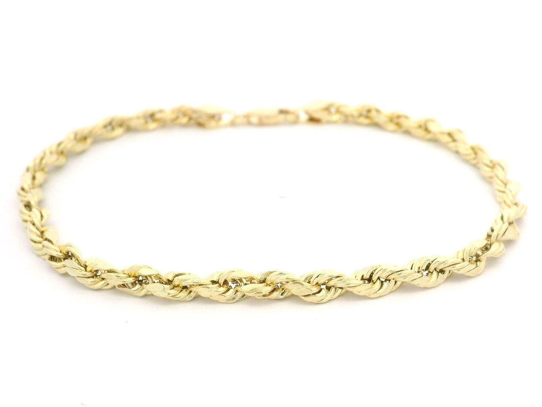Classic 7.75" 14k Yellow Gold 3.6mm Rope Link Chain Bracelet: Classic 7.75" 14k Yellow Gold 3.6mm Rope Link Chain Bracelet This exquisite Classic 7.75" 14k Yellow Gold Rope Link Chain Bracelet features a striking twisted design, adding a touch of elegance to any