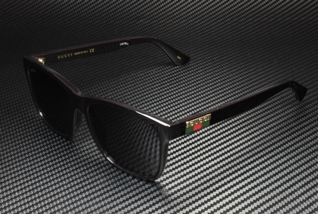 GUCCI GG0746S Black Square Sunglasses 57mm Gray Lenses UV400: GUCCI GG0746S Black Square Sunglasses 57mm Gray Lenses UV400 Elevate your style with these GUCCI GG0746S Men's Sunglasses, featuring a sleek black shiny square frame and gray anti-reflective tinted le
