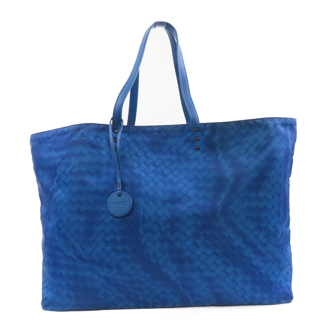 BOTTEGA VENETA BV Tote Bag Nylon Blue: BOTTEGA VENETA BV Tote Bag Nylon Blue This Bottega Veneta tote bag is crafted from durable nylon in a striking blue color. With a height of 11.0 in, depth of 5.1 in, and length of 15.4 in, this bag of