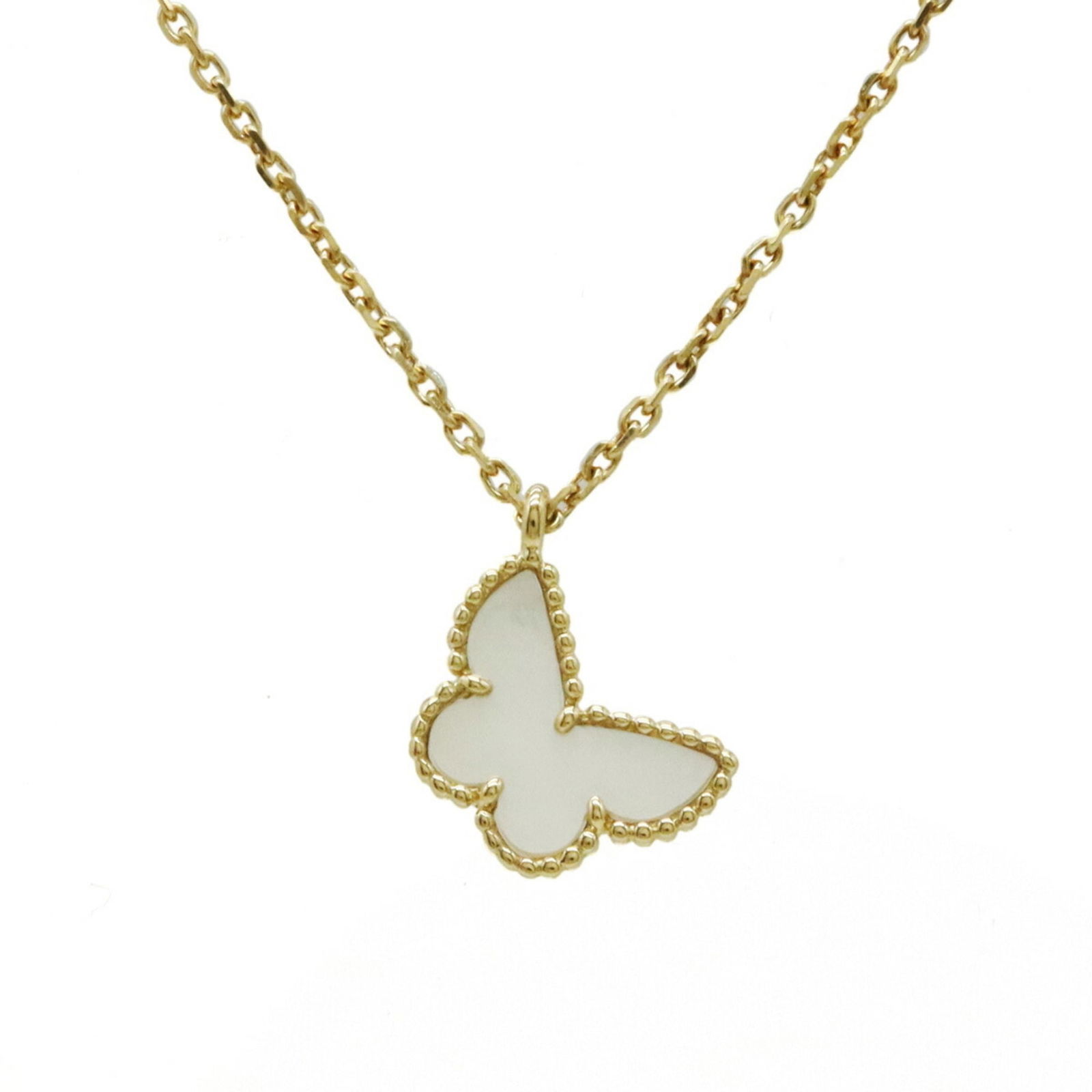 Van Cleef & Arpels Sweet Papillon Pendant 18K Yellow Gold Mother of Pearl 40cm: Van Cleef & Arpels Sweet Papillon Pendant 18K Yellow Gold Mother of Pearl 40cm This exquisite Van Cleef & Arpels Sweet Papillon Pendant necklace features a stunning combination of 18K yellow gold and