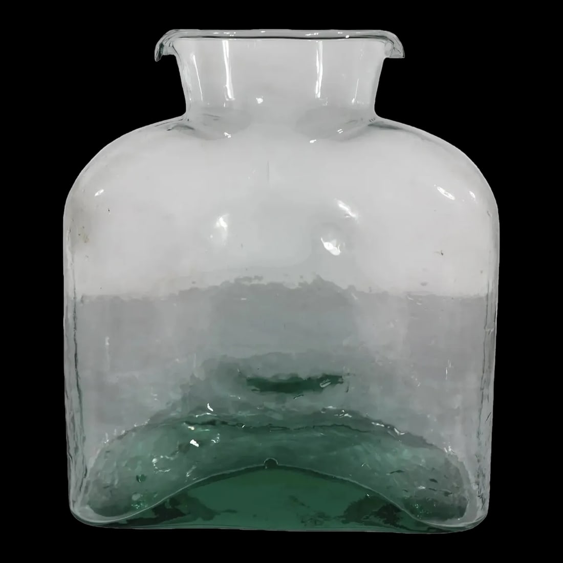 Blenko Sea Foam Art Glass Water Bottle Model 384 Green 3 x 6 x 7.25: Blenko Sea Foam Art Glass Water Bottle Model 384 Green 3 x 6 x 7.25 Discover the exquisite Blenko Sea Foam Water Bottle, model #384, a rare and sought-after piece in stunning green art glass. This jug