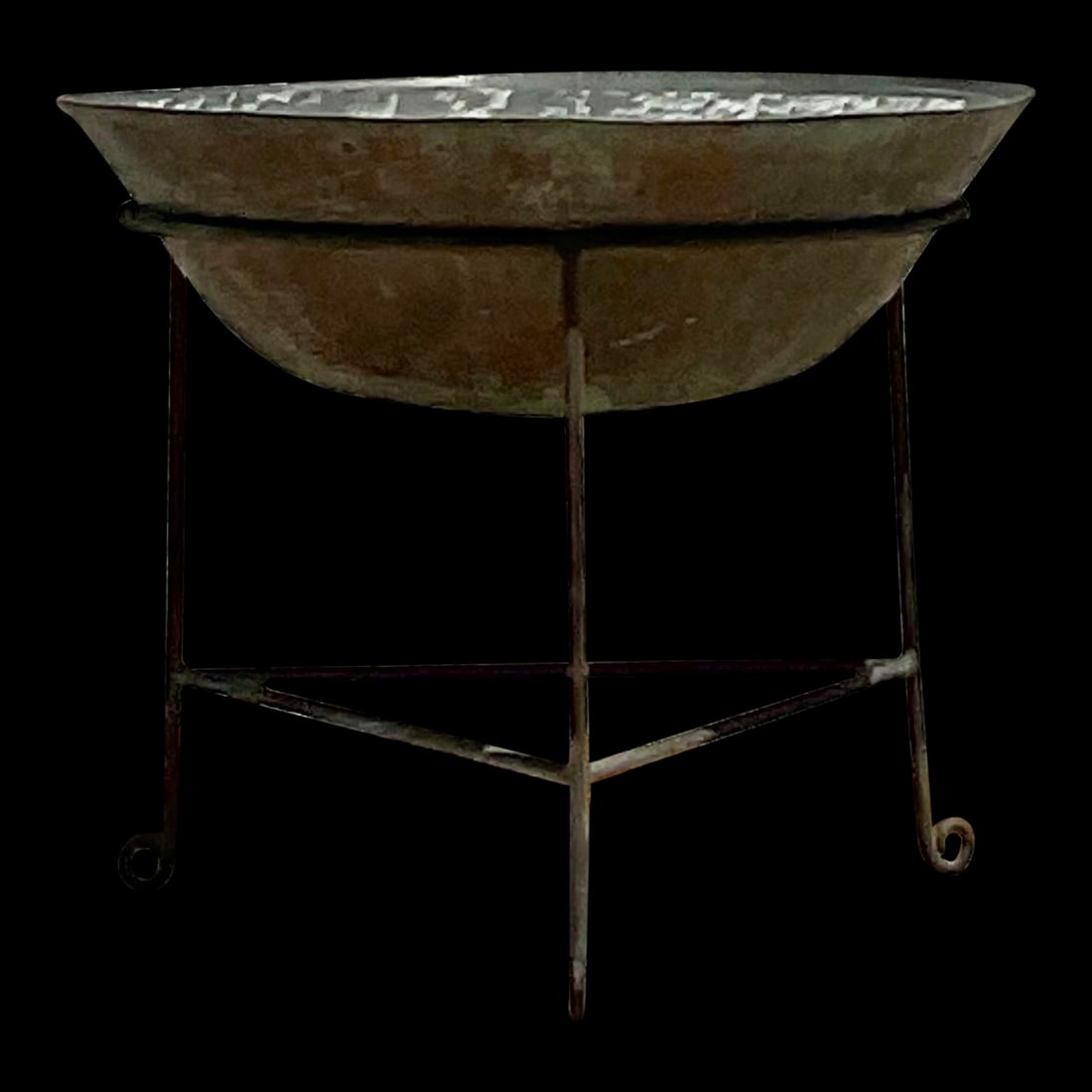 Vintage Boho Patinated Drum Table with Glass Top: Vintage Boho Patinated Drum Table with Glass Top This vintage collectors drum table offers a unique way to showcase your treasured items. Featuring a chic patinated metal drum design with an inset gla