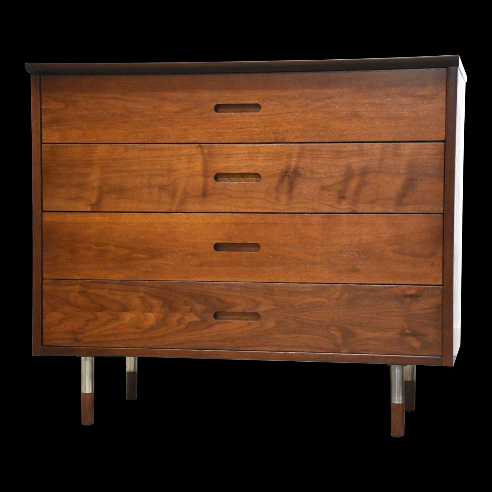 Mid Century Modern Walnut Dresser Chest by Founders 36x18x31: Mid Century Modern Walnut Dresser Chest by Founders 36x18x31 A beautiful mid century modern walnut four drawer dresser chest designed by Jack Cartwright for Founders. This listing is for one chest. 36